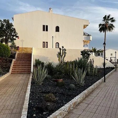 Ocean View Oasis *